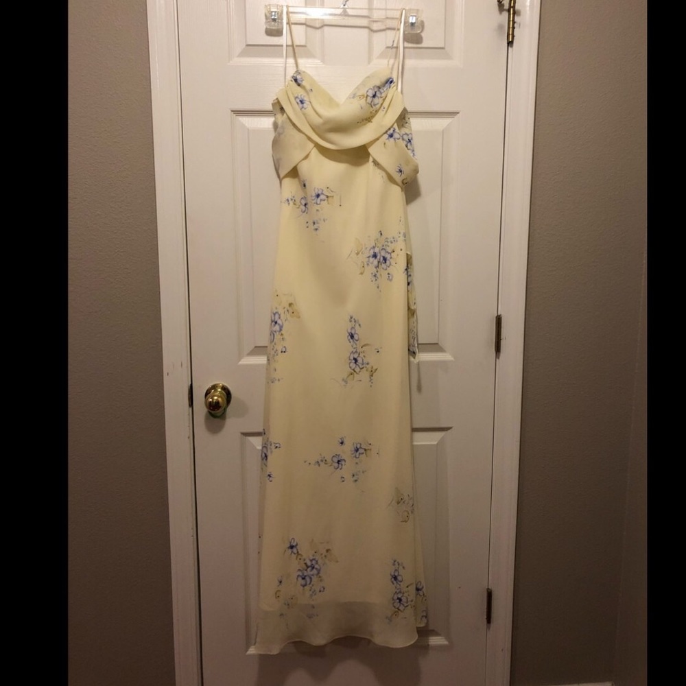 Long dress great for prom or any occasion!